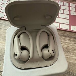 Powerbeats Pro 2 NEW